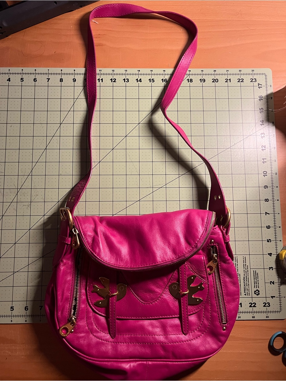 Marc by Marc Jacobs Y2K Pink Leather Shoulder Bag Crossbody Purse Gold Hardware
